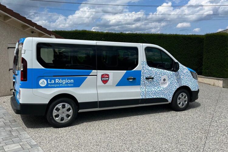 minibus
